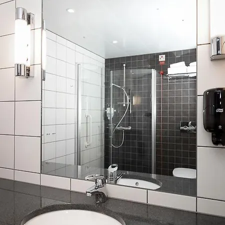 Hotel Pingvinhotellet Unn 3*