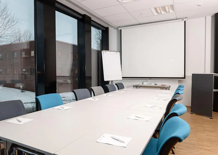 מלון Pingvinhotellet Unn 3*