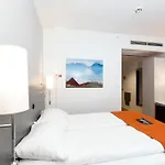 Pingvinhotellet Unn Otel