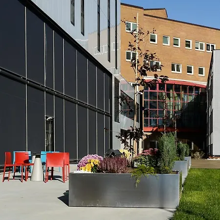 Hotel Pingvinhotellet Unn