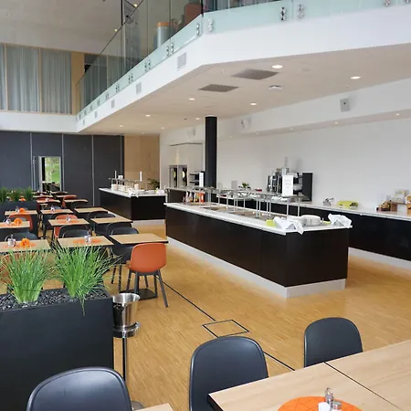 Pingvinhotellet Unn 3* Tromsø