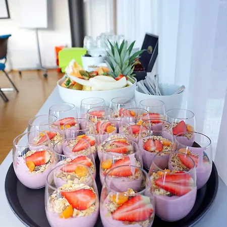 Pingvinhotellet Unn Hotel