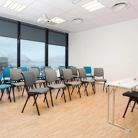 Pingvinhotellet Unn Hotel